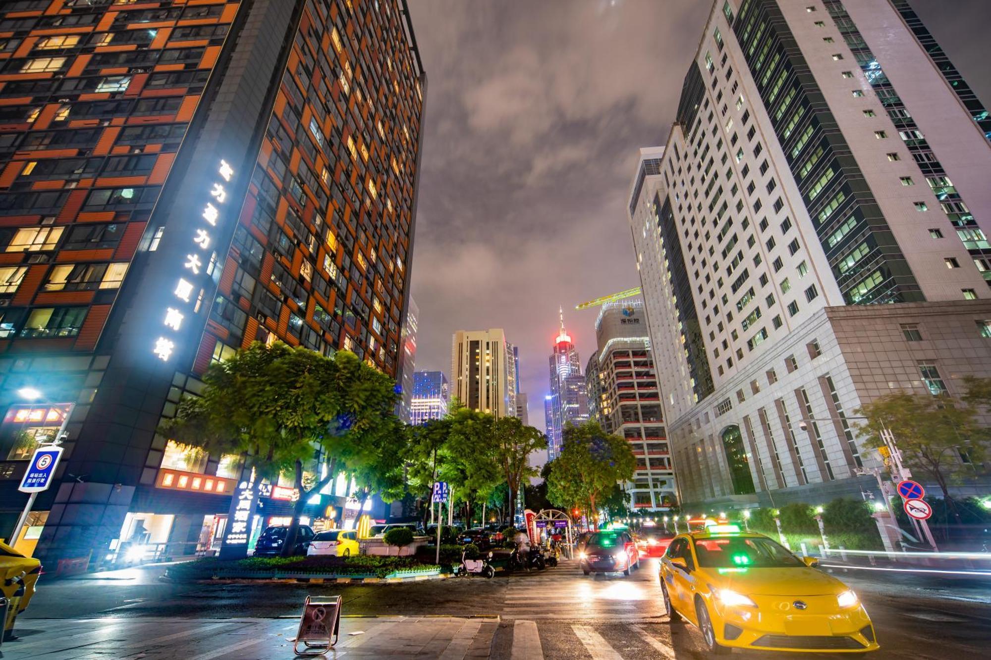 Lavande International Aparthotel Us Consulate General Guangzhou Zhujiang New Town Metro Branch - Free Shuttle Bus To Canton Fair Complex During Canton Fair Period & Free Vpn Internet Access Экстерьер фото