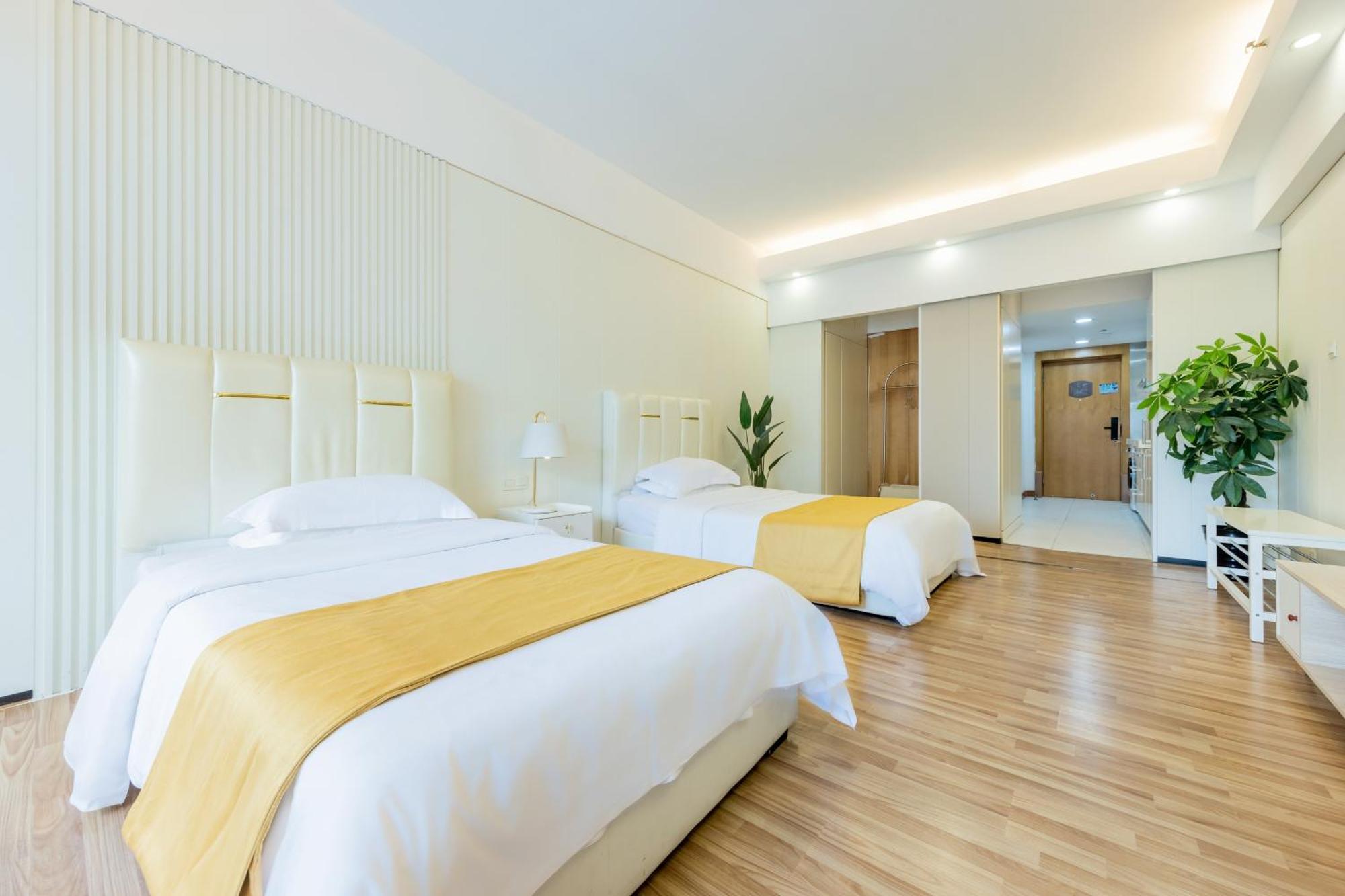 Lavande International Aparthotel Us Consulate General Guangzhou Zhujiang New Town Metro Branch - Free Shuttle Bus To Canton Fair Complex During Canton Fair Period & Free Vpn Internet Access Экстерьер фото